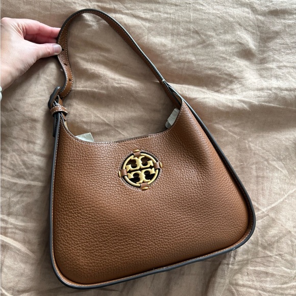 Tory Burch Handbags - Tory Burch miller small classic shoulder hobo bag in light umber